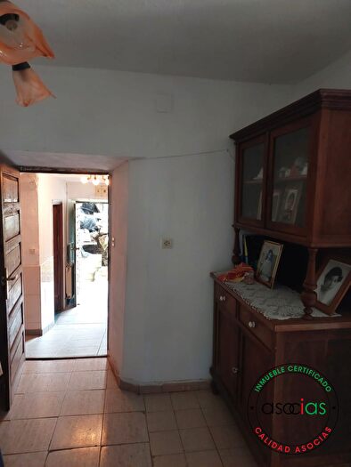 Casas en venta y pisos alquiler - 3