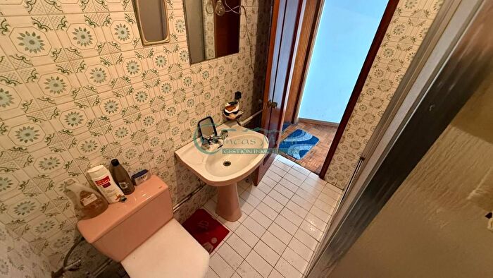 Casas en venta y pisos alquiler - 2