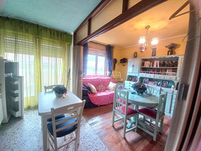 Casas en venta y pisos alquiler - 2
