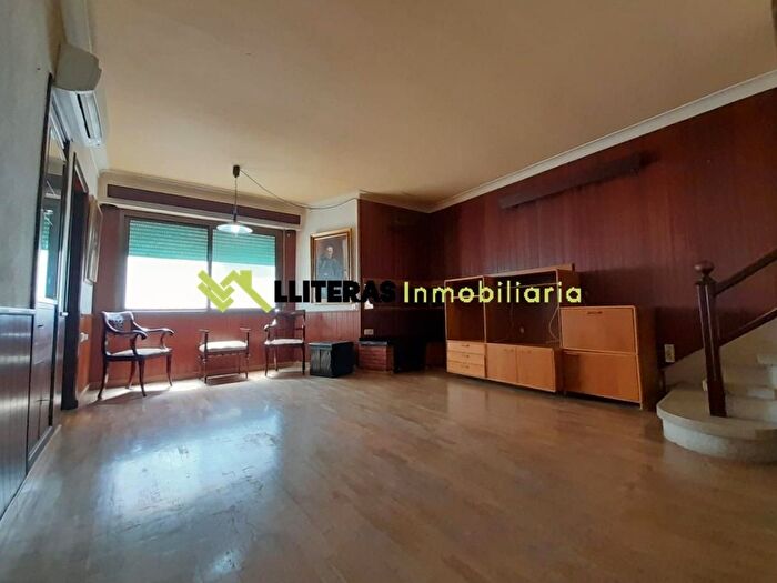 Casas en venta y pisos alquiler - 1