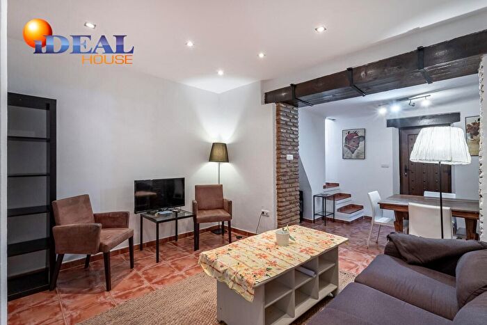Casas en venta y pisos alquiler - 2
