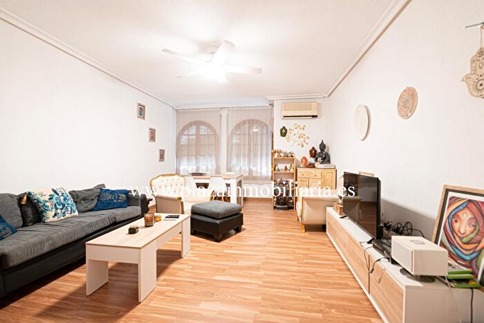Casas en venta y pisos alquiler - 1