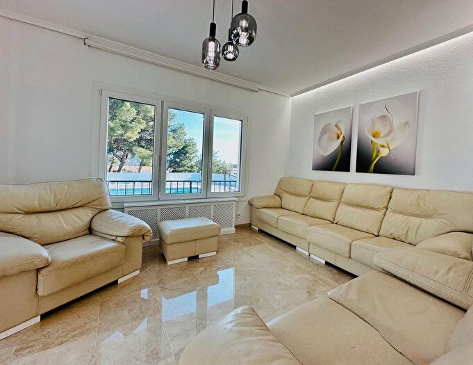 Casas en venta y pisos alquiler - 3