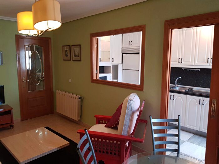 Casas en venta y pisos alquiler - 2