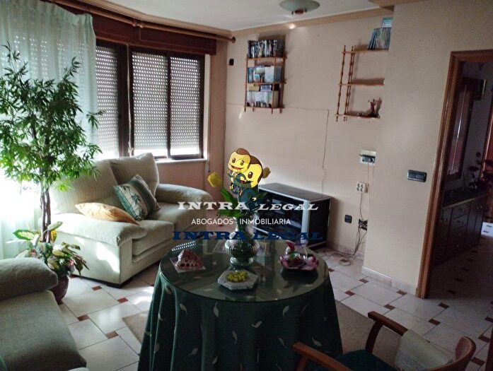 Casas en venta y pisos alquiler - 1