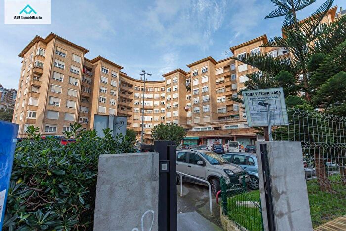 Casas en venta y pisos alquiler - 1