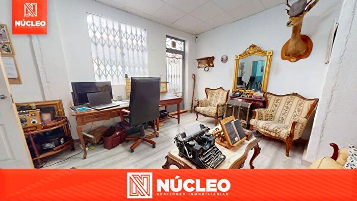 Casas en venta y pisos alquiler - 1