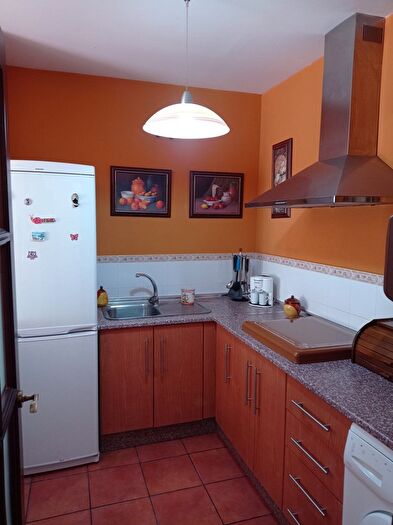 Casas en venta y pisos alquiler - 2