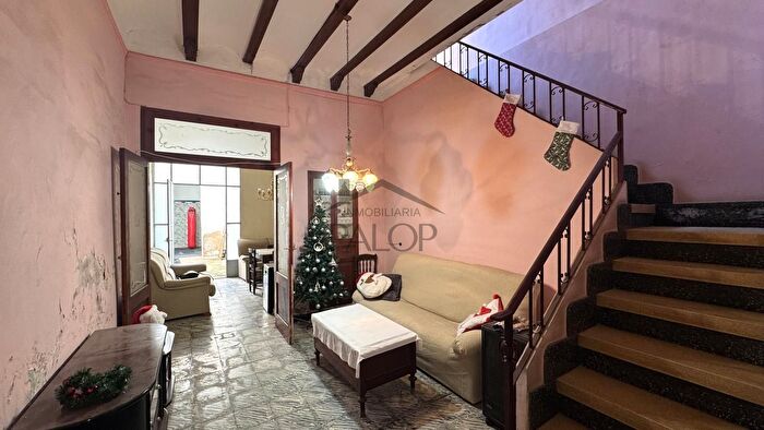 Casas en venta y pisos alquiler - 1