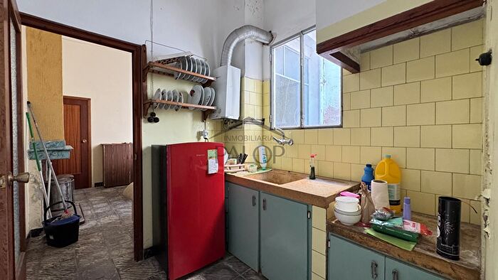 Casas en venta y pisos alquiler - 2