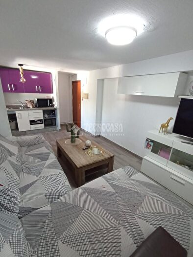 Casas en venta y pisos alquiler - 1