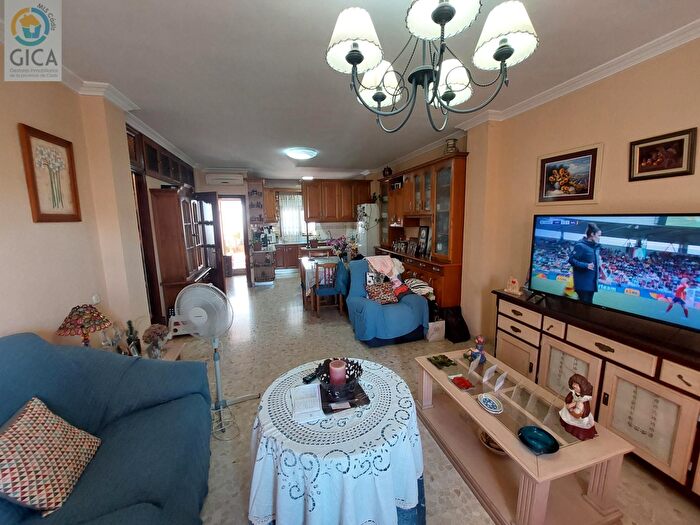 Casa en venta en Casco Antiguo, Algeciras de 3 habitaciones