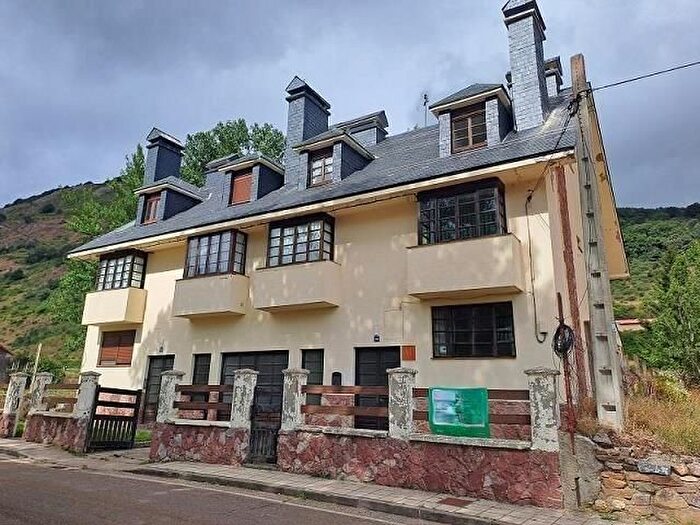 Casas en venta y pisos alquiler - 1
