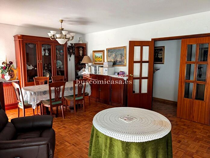 Piso en venta en Avda de Madrid Pº de la Estación, Jaén Capital de 3 habitaciones