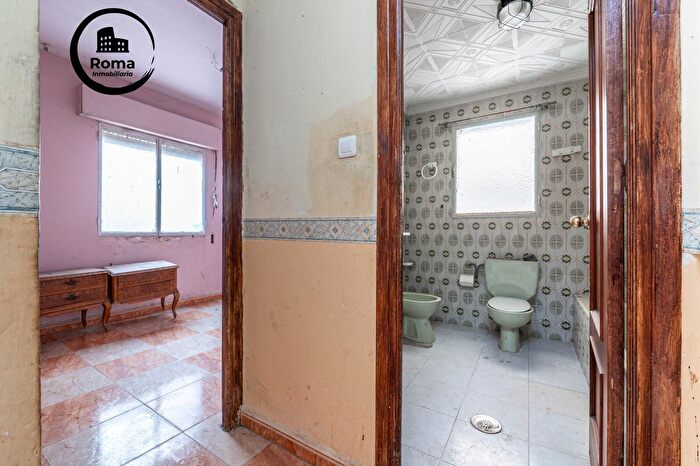 Casas en venta y pisos alquiler - 3