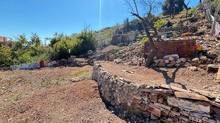 Casa en venta en Andalucía, Granada de 4 habitaciones