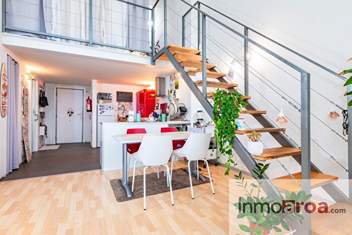 Casas en venta y pisos alquiler - 3