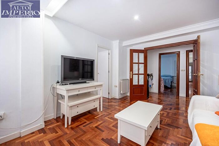 Piso en venta en Beiro, Pajaritos de 5 habitaciones