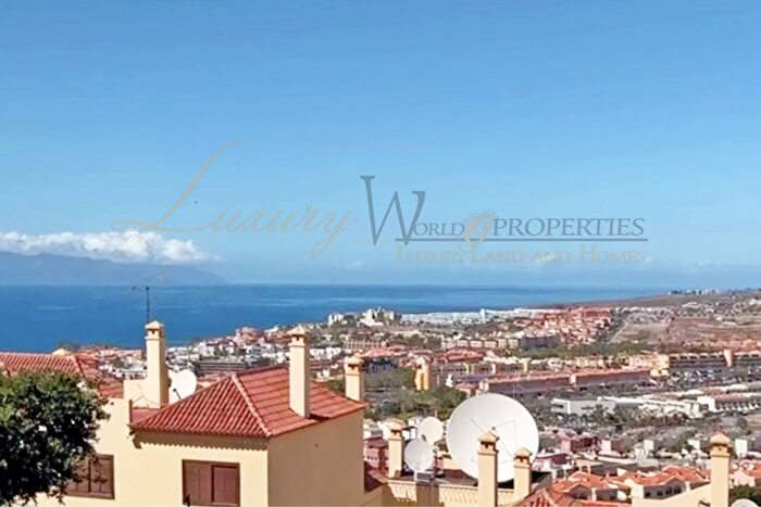 Piso en venta en Costa Adeje, Torviscas Centro y Alto de 2 habitaciones
