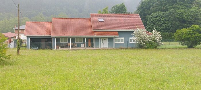 Casas en venta y pisos alquiler - 3