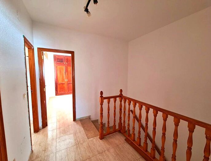 Casas en venta y pisos alquiler - 3