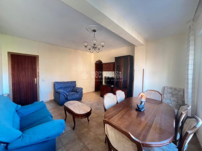 Casas en venta y pisos alquiler - 2