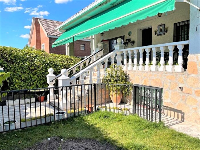 Casas en venta y pisos alquiler - 2