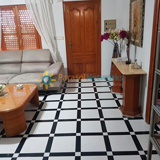 Casas en venta y pisos alquiler - 3