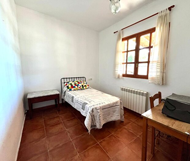 Casas en venta y pisos alquiler - 3