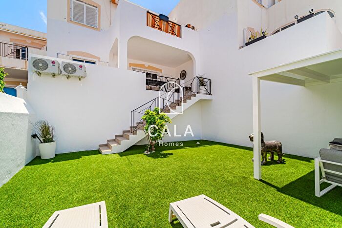 Casas en venta y pisos alquiler - 1