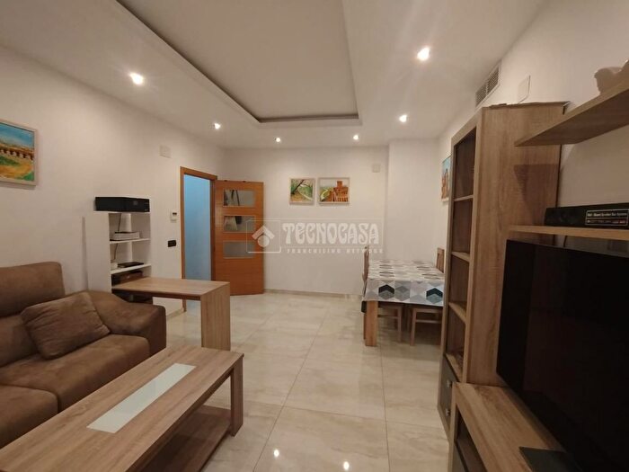 Casas en venta y pisos alquiler - 2
