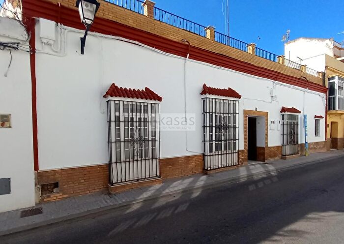 Casas en venta y pisos alquiler - 1