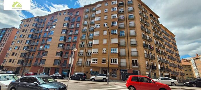 Piso en venta en Castilla y León, Zamora de 3 habitaciones
