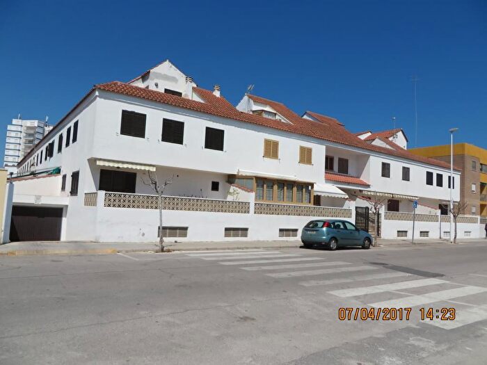 Casas en venta y pisos alquiler - 1
