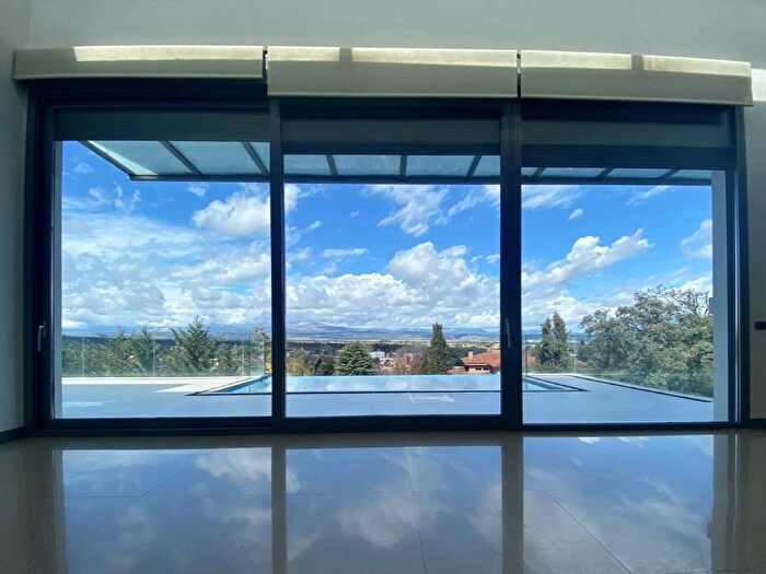 Casa en alquiler en Ciudalcampo, Madrid de 5 habitaciones