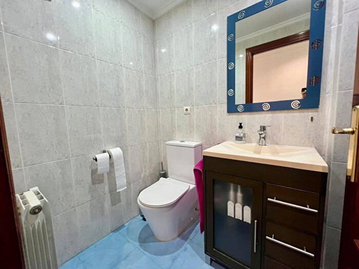 Casas en venta y pisos alquiler - 2