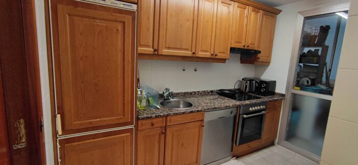 Casas en venta y pisos alquiler - 2