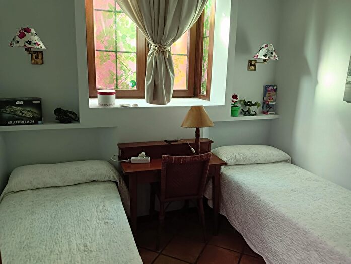 Casas en venta y pisos alquiler - 3
