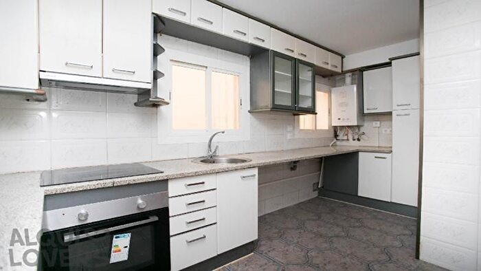 Casas en venta y pisos alquiler - 2
