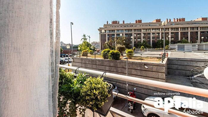 Piso en venta en Creu Alta Puiggener, Creu Alta de 5 habitaciones