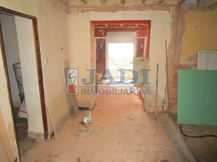 Casas en venta y pisos alquiler - 2