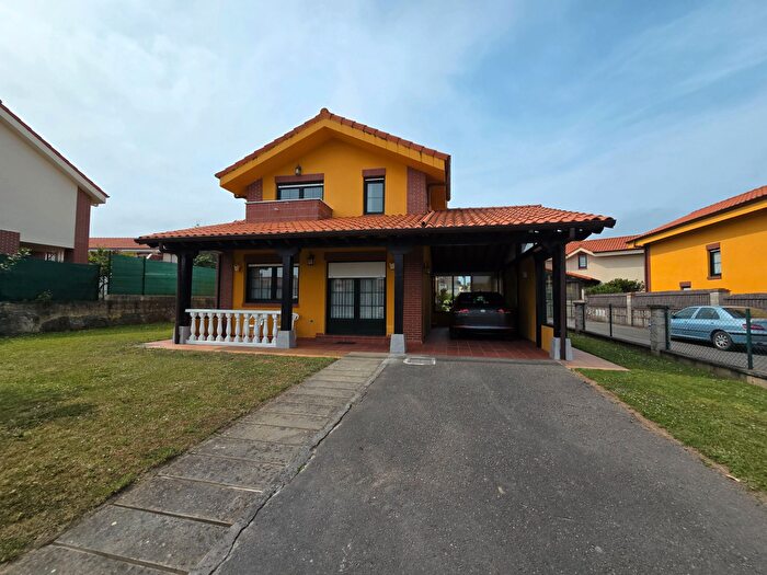 Casa en venta en Galizano, Ribamontán al Mar de 4 habitaciones