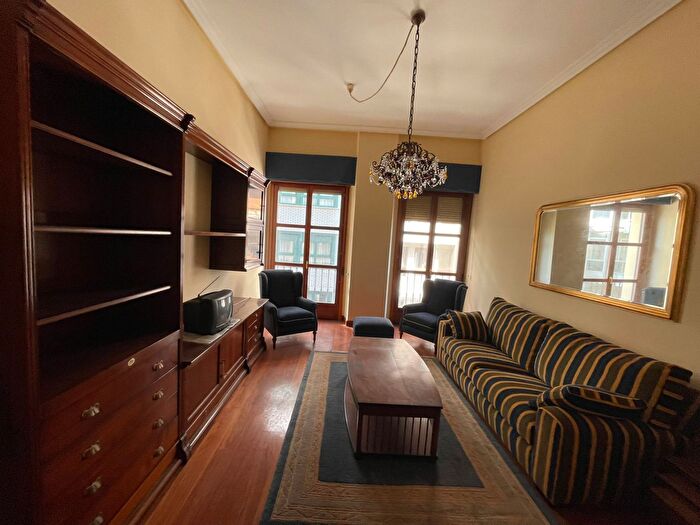 Casas en venta y pisos alquiler - 2