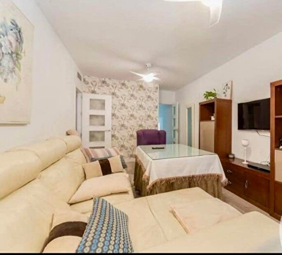 Piso en venta en Andalucía, Córdoba de 2 habitaciones