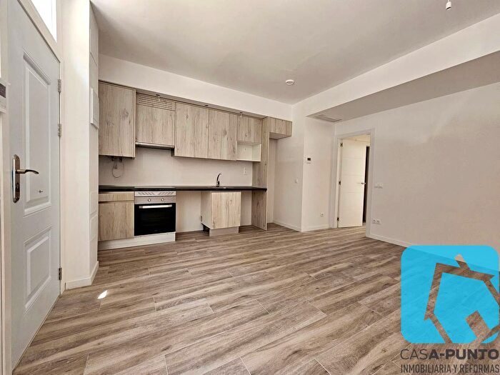 Casas en venta y pisos alquiler - 1