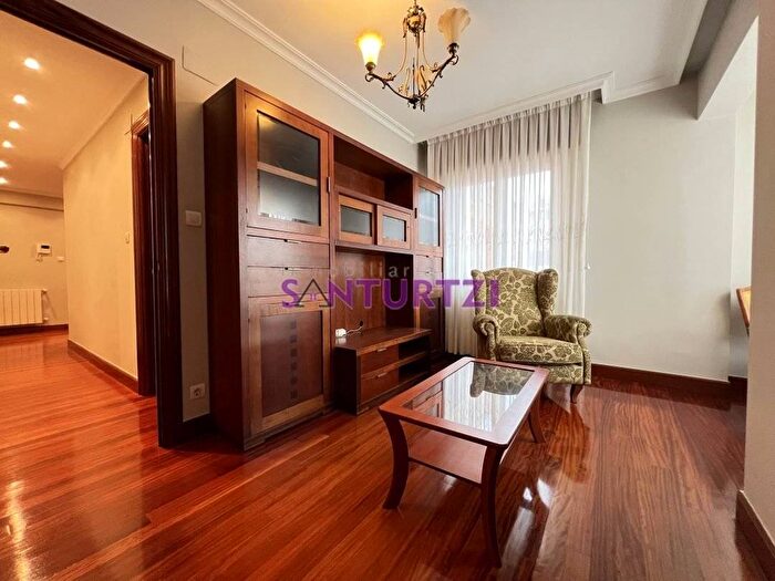 Casas en venta y pisos alquiler - 3