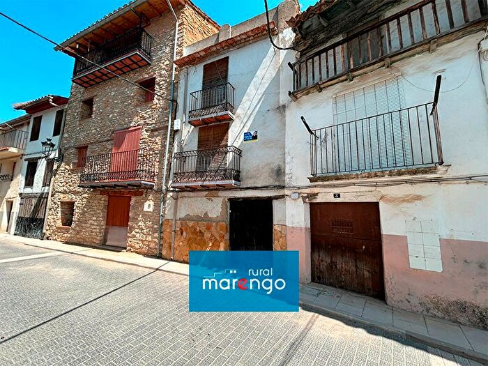 Casas en venta y pisos alquiler - 1