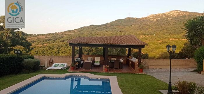 Casa en venta en La Granja La Colina Los Pastores, Algeciras de 5 habitaciones