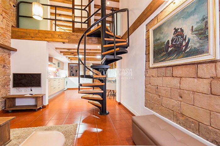 Casas en venta y pisos alquiler - 1