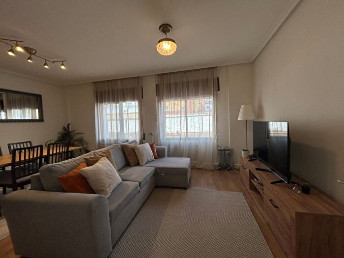 Casas en venta y pisos alquiler - 2